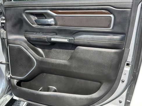 Used 2022 RAM 1500 Laramie RWD image 32