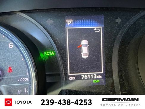 Used 2019 Toyota Camry SE w/ Convenience Package FWD image 18
