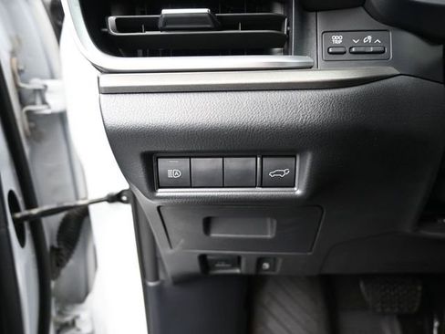 Certified 2025 Toyota Grand Highlander LE image 22