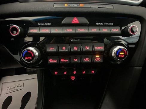 Used 2020 Kia Sportage EX w/ EX Technology Package image 19