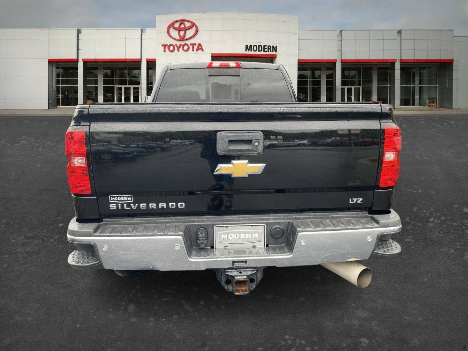 Used 2019 Chevrolet Silverado 2500 LTZ w/ Duramax Plus Package AWD/4WD image 6