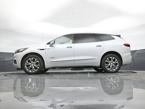 Used 2021 Buick Enclave Avenir w/ Avenir Technology Package image 42