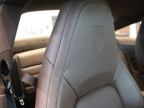 New 2026 Porsche 911 Carrera 4S image 31