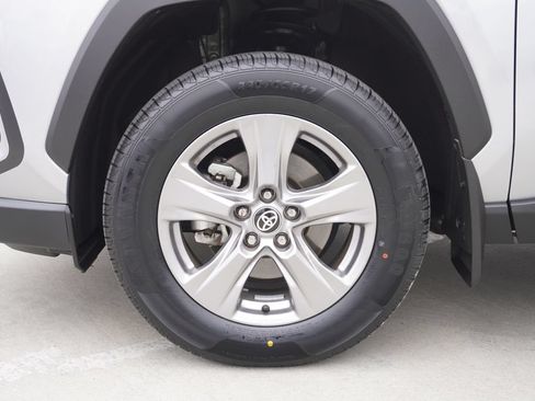 Certified 2024 Toyota RAV4 XLE FWD image 21