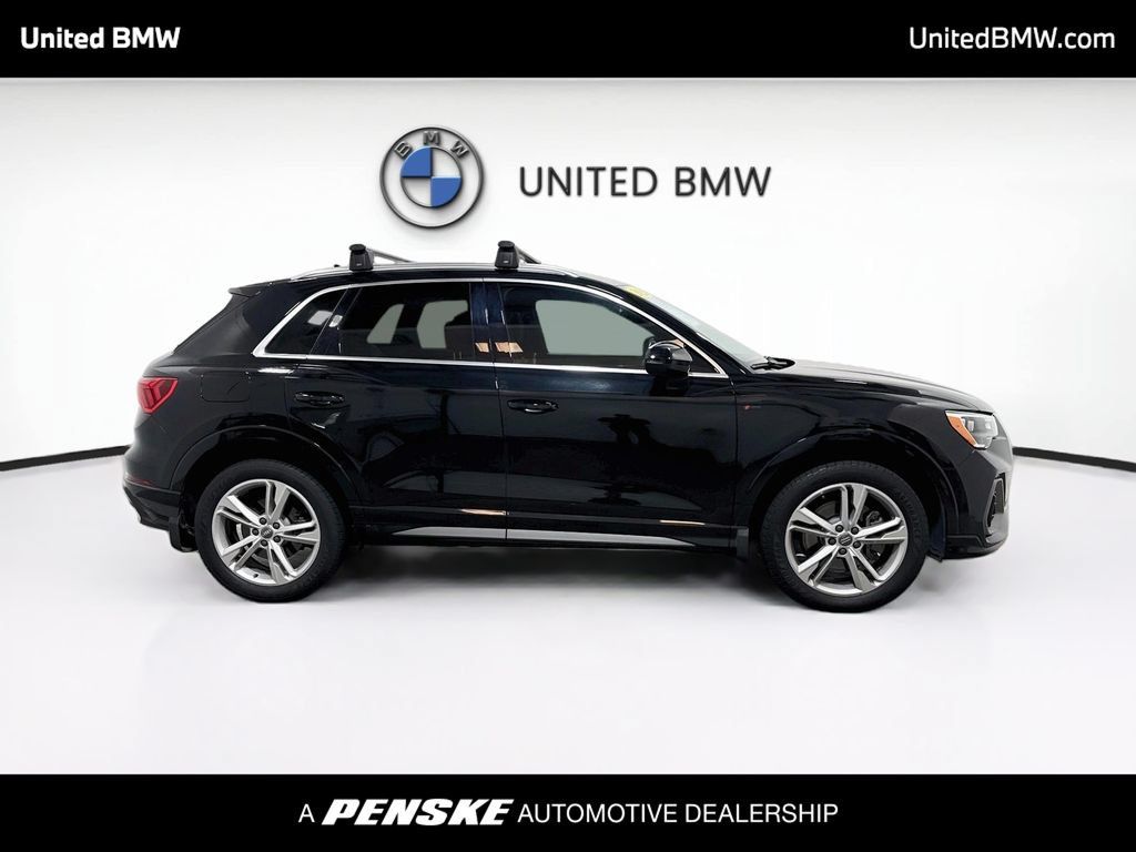 Used 2020 Audi Q3 2.0T Premium w/ Convenience Package AWD/4WD image 4