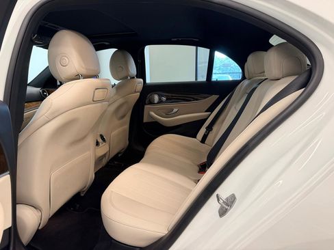 Used 2018 Mercedes-Benz E 300 image 20