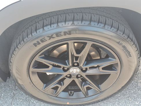 Certified 2024 Toyota Grand Highlander AWD image 6