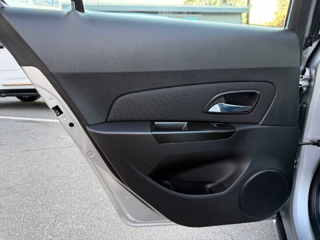 Used 2014 Chevrolet Cruze LTZ FWD image 24