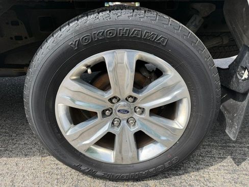Used 2019 Ford F150 Platinum w/ Equipment Group 701A Luxury AWD/4WD image 7