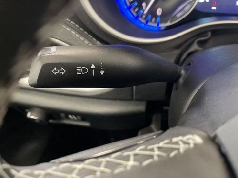 New 2026 Chrysler Pacifica Select AWD/4WD image 34
