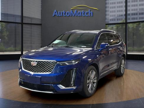 Used 2025 Cadillac XT6 Premium Luxury w/ Technology Package AWD/4WD image 4
