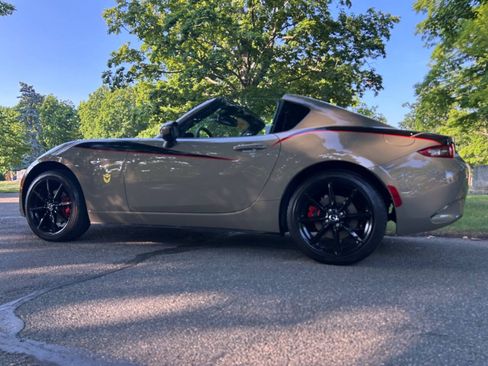 Used 2023 MAZDA MX-5 Miata Grand Touring RWD image 1