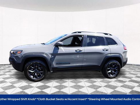 Used 2019 Jeep Cherokee Latitude AWD/4WD image 8