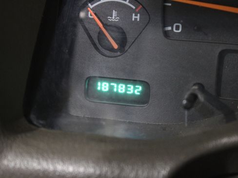 Used 2002 Dodge Durango Sport image 13