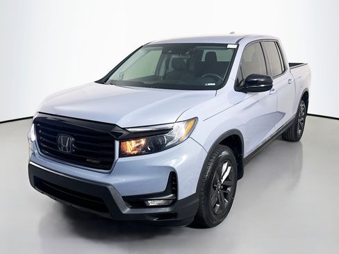 Used 2022 Honda Ridgeline Sport image 4