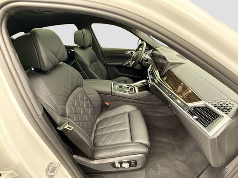 Used 2025 BMW X6 xDrive40i image 19