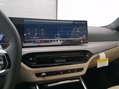 New 2026 BMW 330i Sedan w/ Premium Package image 21