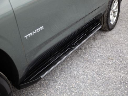 Used 2024 Chevrolet Tahoe LT AWD/4WD image 10