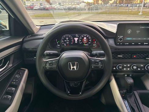 New 2025 Honda Accord SE image 6