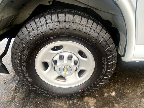 Used 2022 Chevrolet Express 3500 RWD 3500 135 w/ Driver Convenience Package image 42