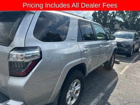 Used 2014 Toyota 4Runner SR5 AWD/4WD image 14