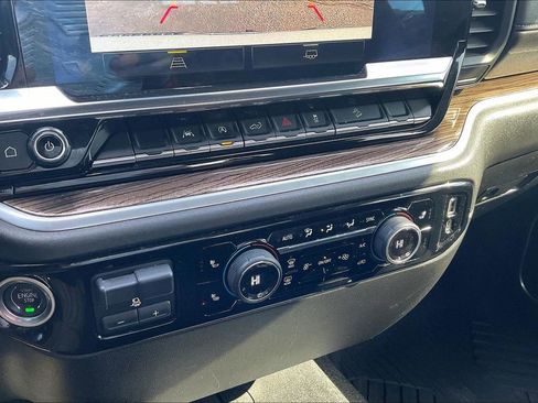 Used 2022 Chevrolet Silverado 1500 RST AWD/4WD image 17