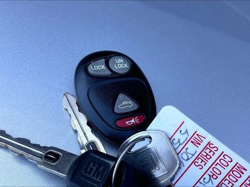 Used 2004 Buick Century Custom FWD image 11