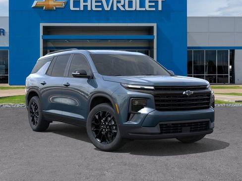 New 2026 Chevrolet Traverse LT w/ Midnight/Sport Edition FWD image 7