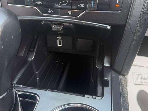 Used 2019 Ford Explorer XLT w/ Equipment Group 201A image 16