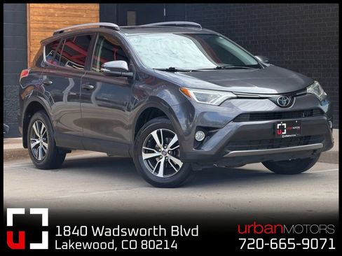 Used 2018 Toyota RAV4 XLE AWD/4WD image 1