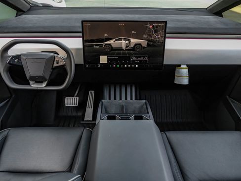 Used 2024 Tesla Cybertruck Cyberbeast AWD/4WD image 20