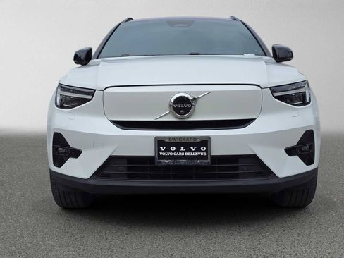 Certified 2023 Volvo XC40 Recharge Ultimate w/ Protection Package Premier AWD/4WD image 9