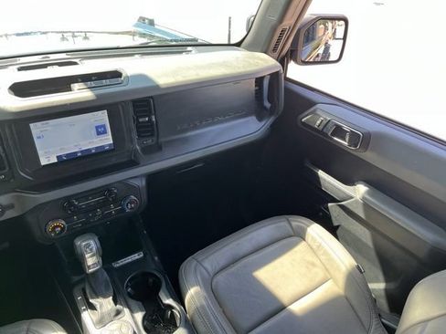 Used 2022 Ford Bronco 4-Door AWD/4WD image 11