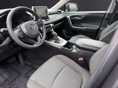 Used 2023 Toyota RAV4 XLE image 12