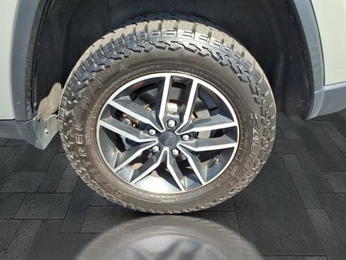 Used 2021 Jeep Grand Cherokee Trailhawk w/ Trailhawk Luxury Group AWD/4WD image 12