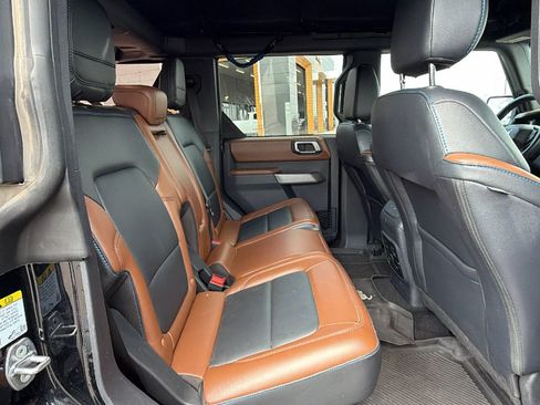 Used 2023 Ford Bronco Outer Banks w/ Sasquatch Package AWD/4WD image 18