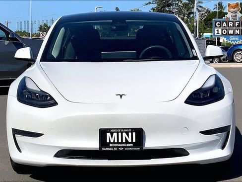 Used 2023 Tesla Model 3 Standard Range image 3