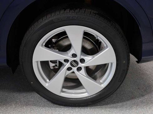 New 2025 Audi Q5 Premium Plus image 37