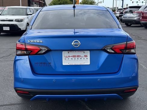 Used 2021 Nissan Versa S FWD image 6
