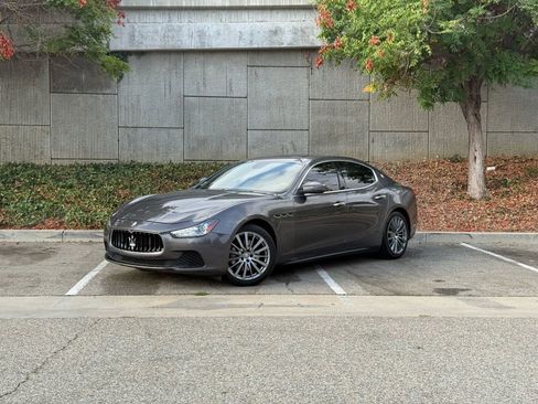 Used 2017 Maserati Ghibli image 2