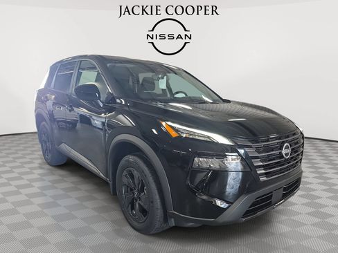 New 2026 Nissan Rogue SV w/ Cold Weather Package FWD image 3