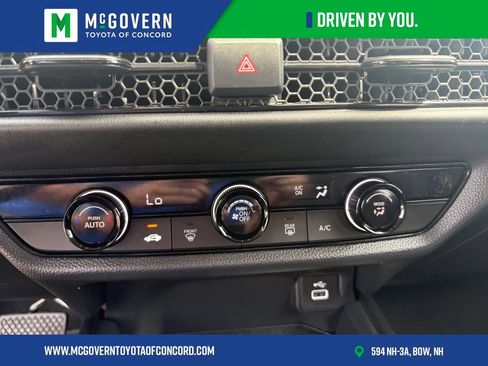 Used 2025 Honda HR-V LX image 31