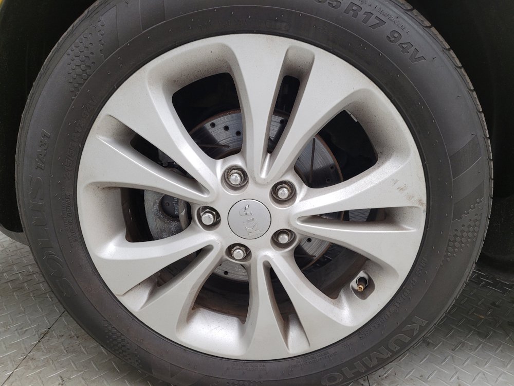 Used 2014 Kia Soul + FWD image 31