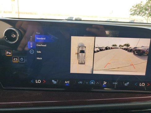 New 2026 Chevrolet Traverse Z71 w/ Enhanced Driving Package AWD/4WD image 26