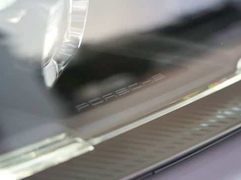 Used 2025 Porsche Taycan 4S image 60