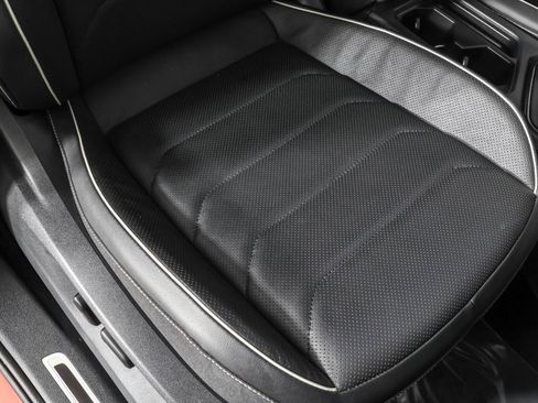 Used 2024 Volkswagen Tiguan SEL R-Line image 47