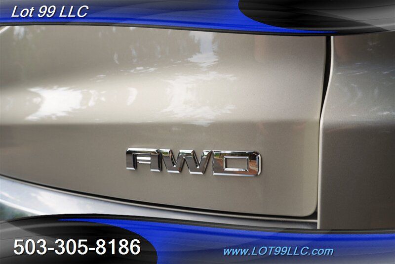 Used 2013 GMC Acadia SLT AWD/4WD image 32