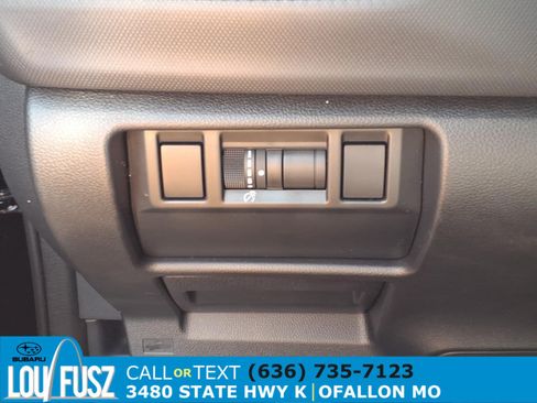 Used 2025 Subaru Forester Premium AWD/4WD image 21