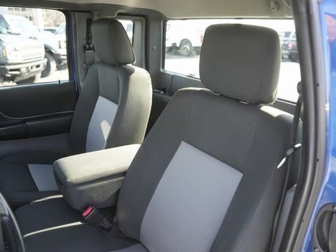 Used 2011 Ford Ranger XLT image 10