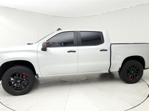 Used 2022 Chevrolet Silverado 1500 RST w/ Redline Edition image 2